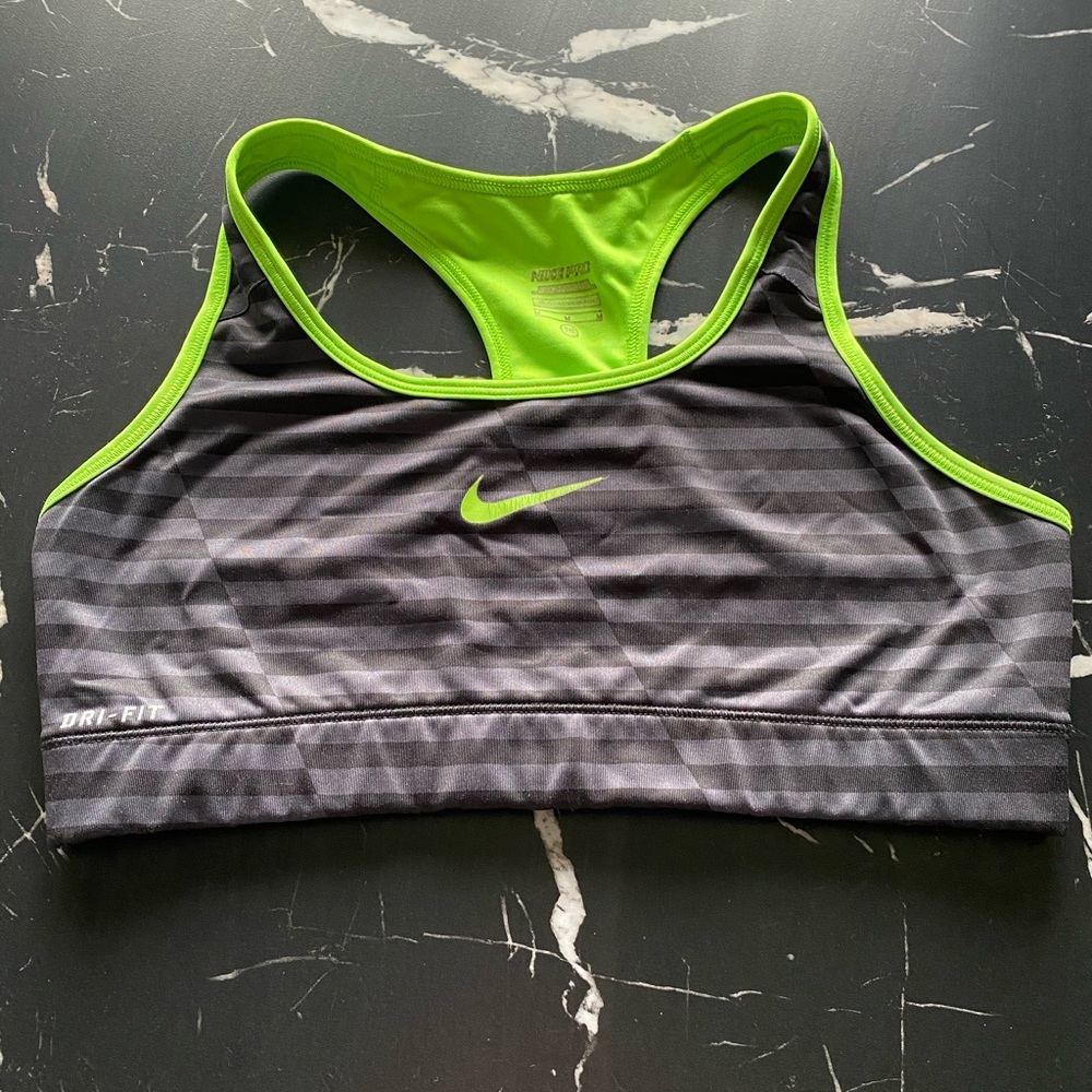 X 5 Nike Sports Bras